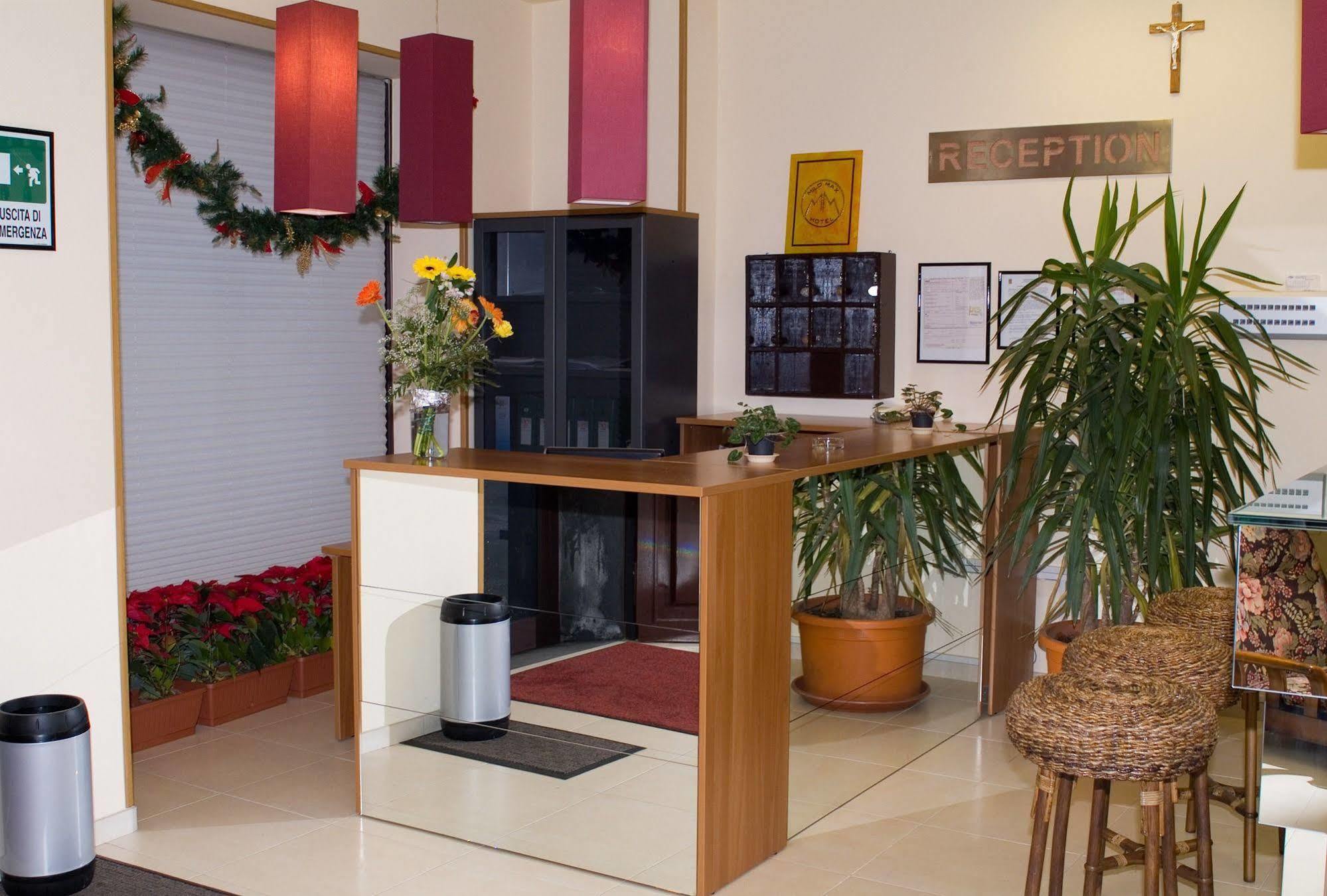 Hotel Milomax Εξωτερικό φωτογραφία